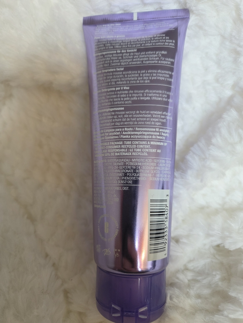 Clinique Take The Day Off Facial Cleansing Mousse With Hyaluronic Acid + Glycer - Picture 2 of 2